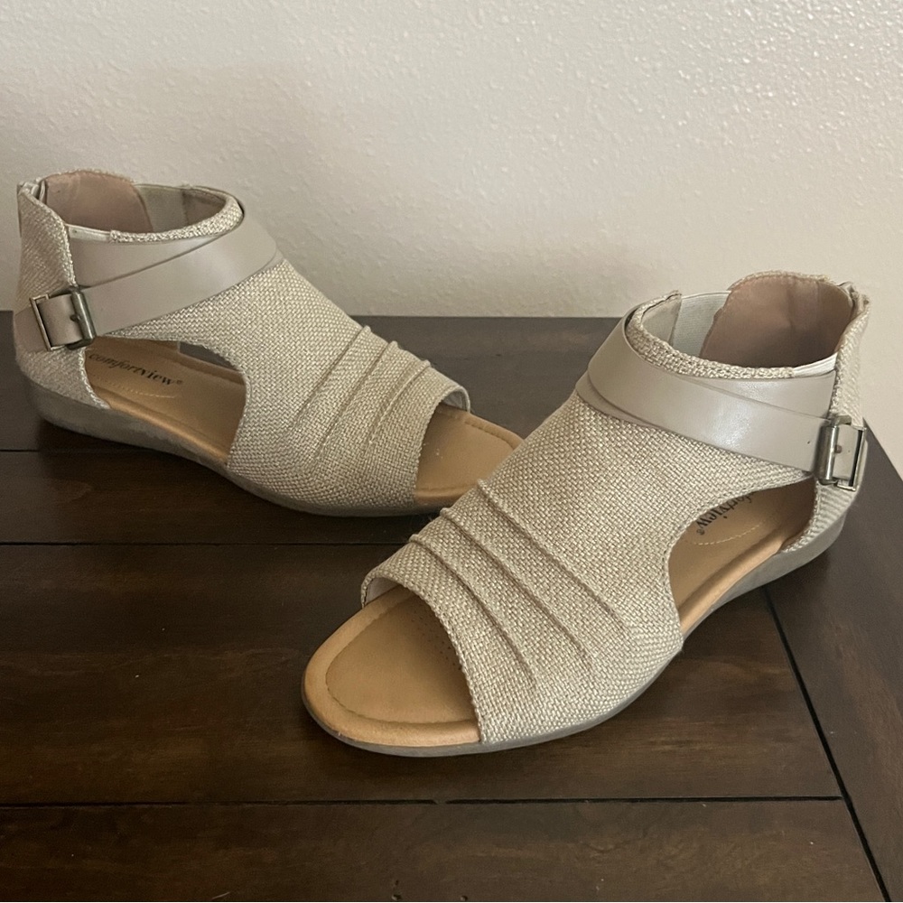 Comfort View The PAYTON Shootie Khaki Sandals Size 7.5